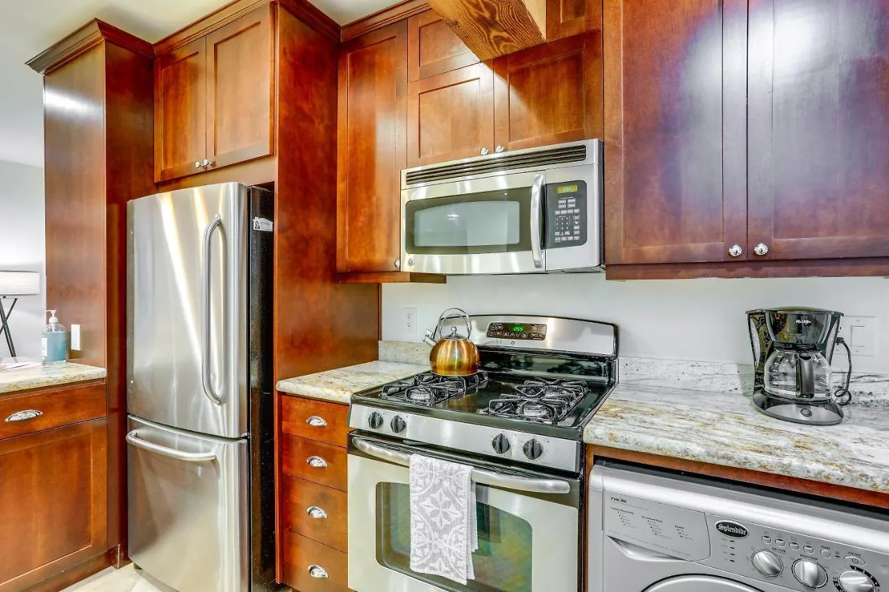 Seattle Condo With Parking, Near Space Needle!