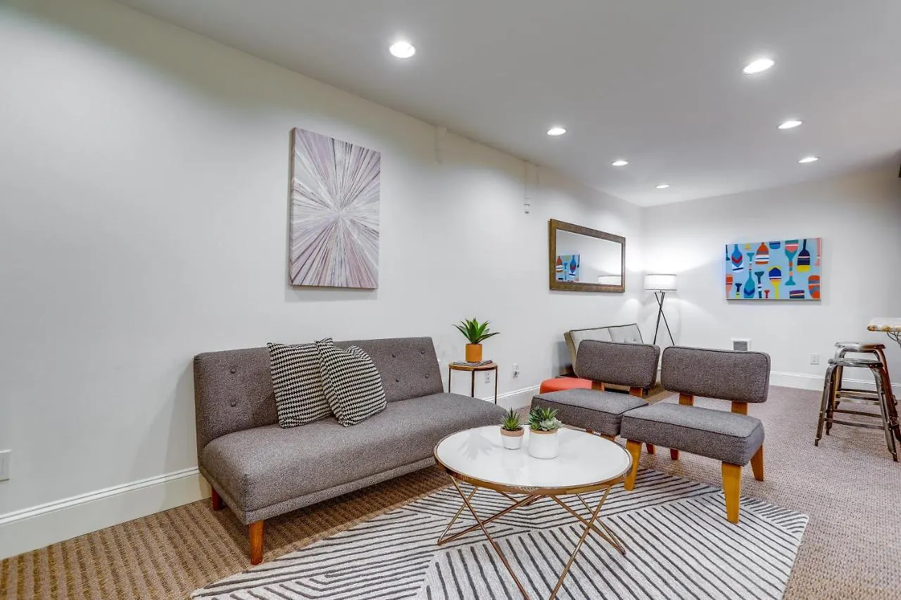 Seattle Condo With Parking, Near Space Needle!