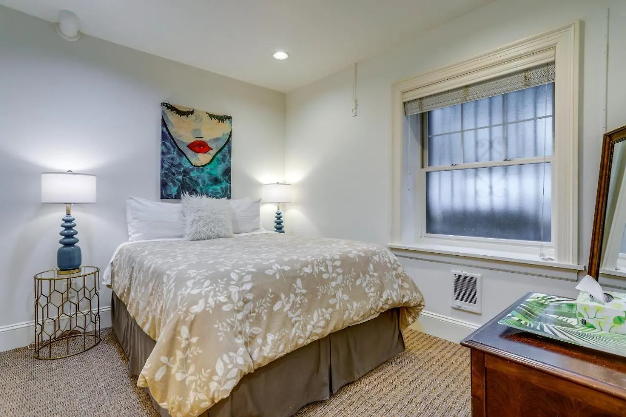 Seattle Condo With Parking, Near Space Needle!