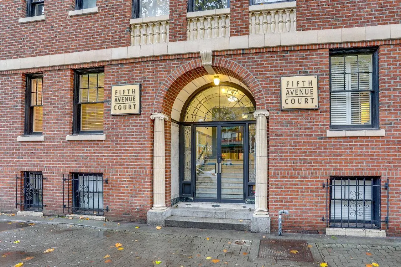 Apartment Seattle Condo With Parking, Near Space Needle!
